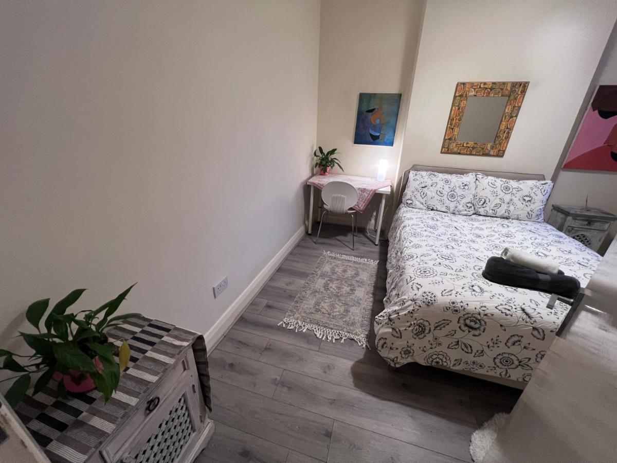 Relaxing&Cozy Room ลอนดอน ภายนอก รูปภาพ